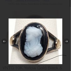 VNTG 10K Yellow Gold Black & White Cameo Ring