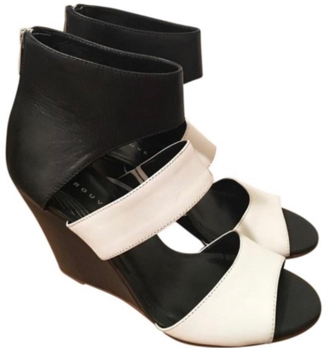 Trouve Black & White Leather Wedge Heels Sz. 8 US NEW