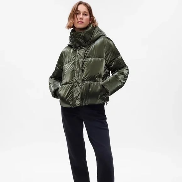 GAP women’s olive green Puff Shorty jacket liquid shine XXS