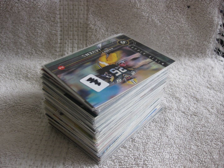 (79) Dorsey Levens NFL cards lot MINT Green Bay Packers running back gradable