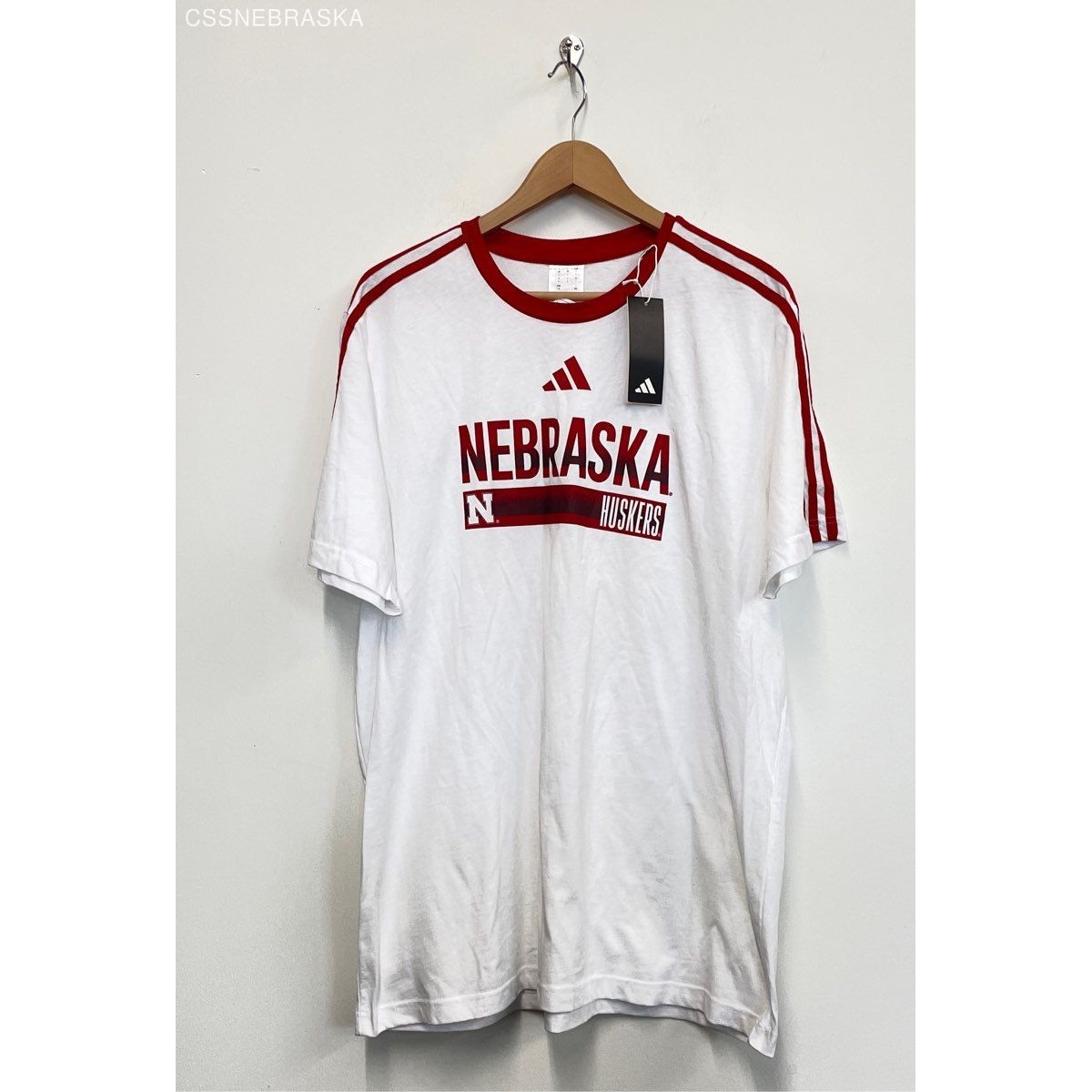 Men's Adidas White Nebraska Huskers T-shirt, 3 stripes - Size L