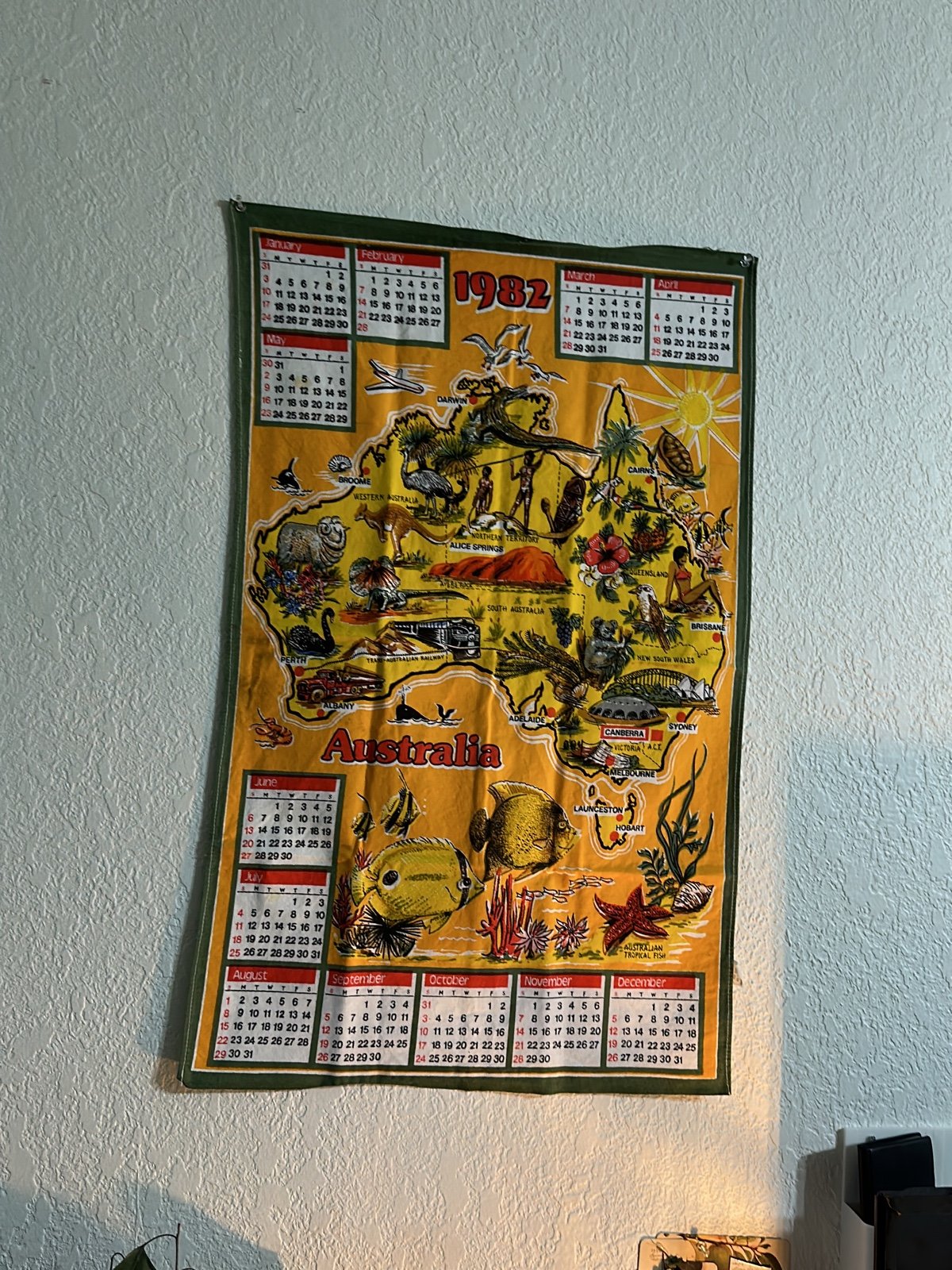 Vintage 1982 Cloth Australian Calendar