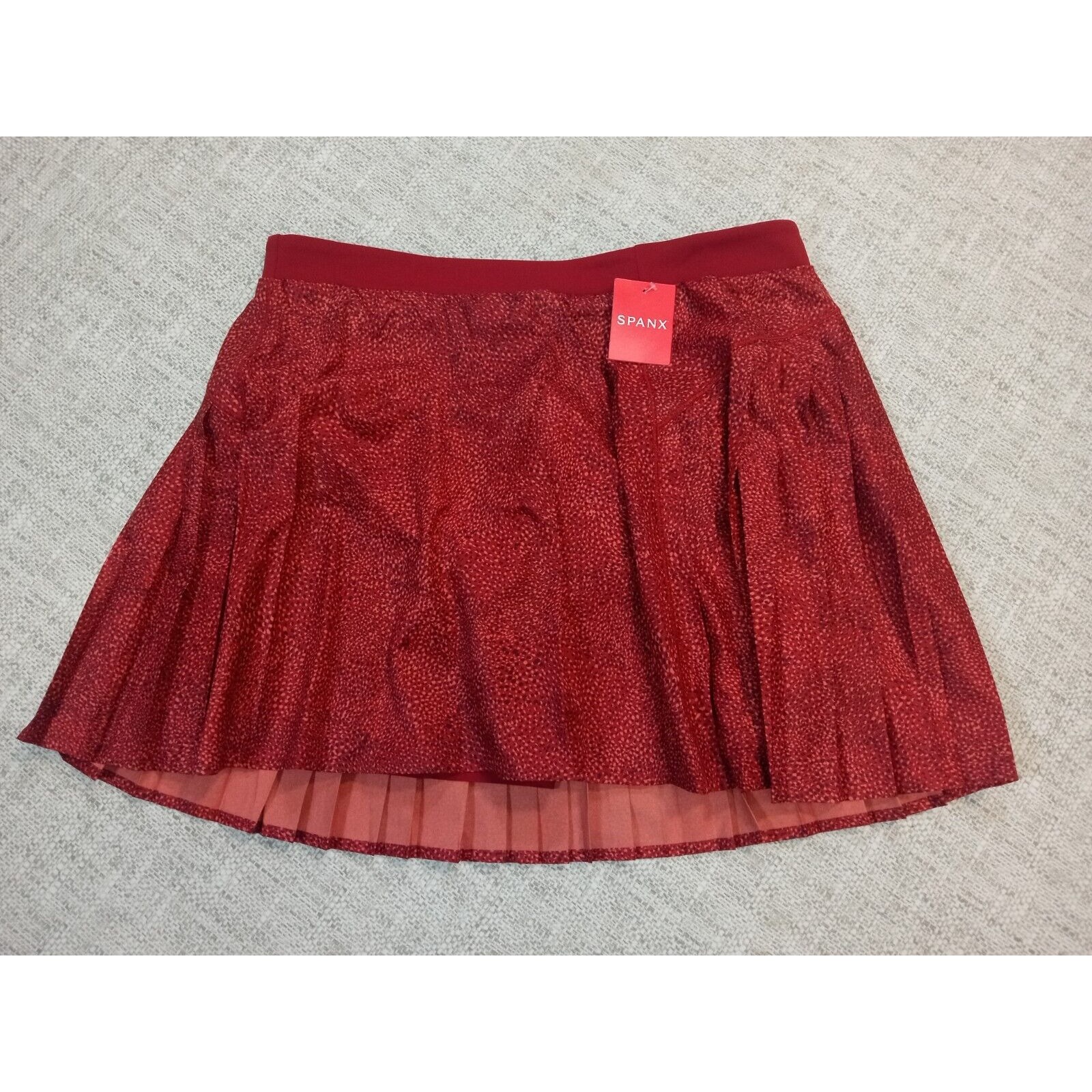Spanx Size XL 50273R Women's Get Moving Pleated Maroon/Red Skort Pickle Ball