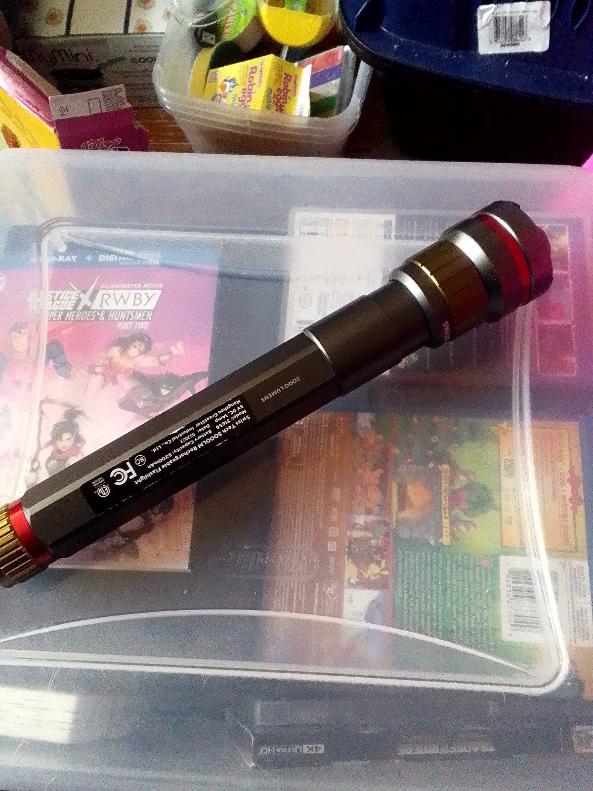Rechargable flash light