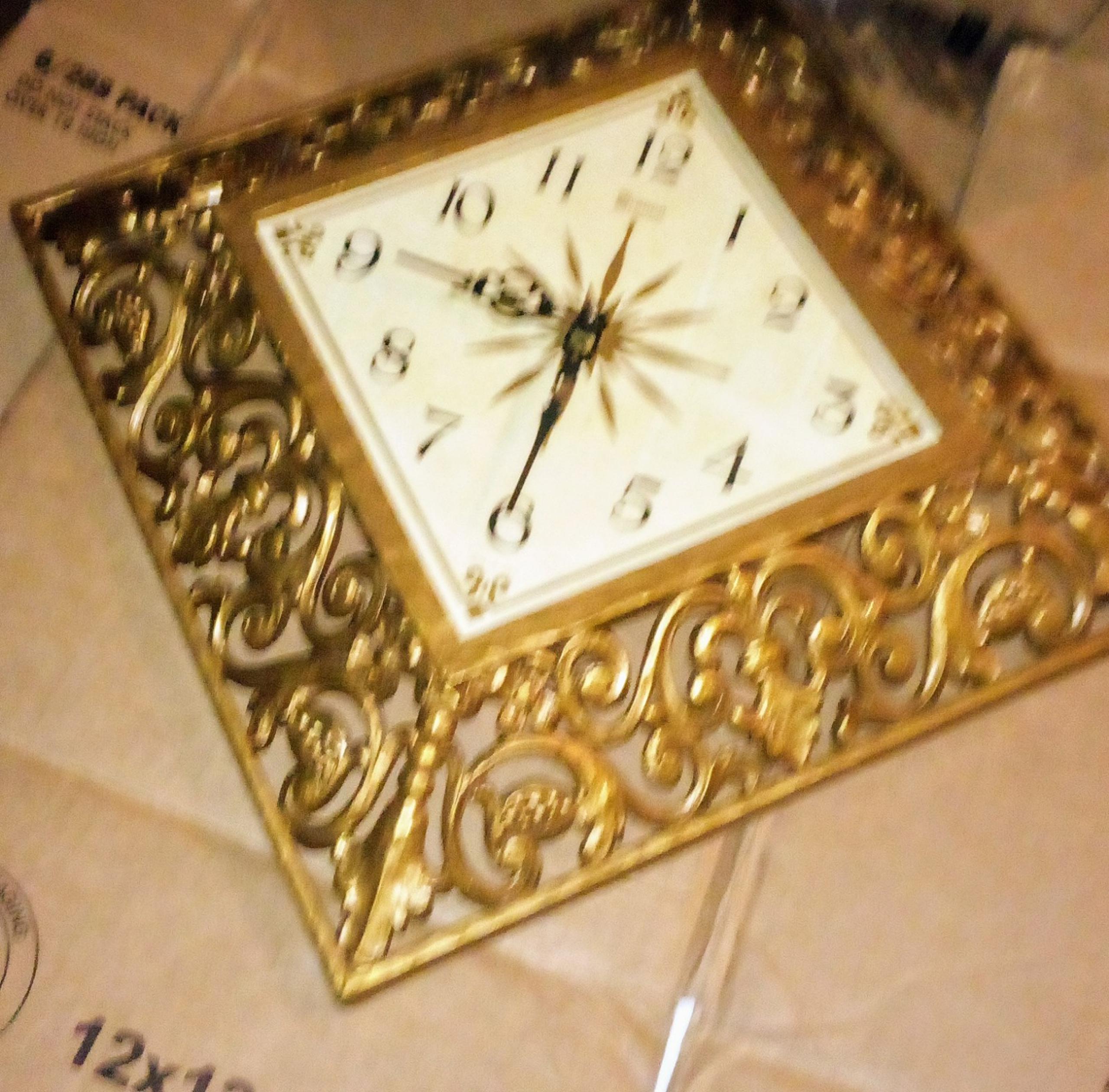 Vintage Syroco Clock
