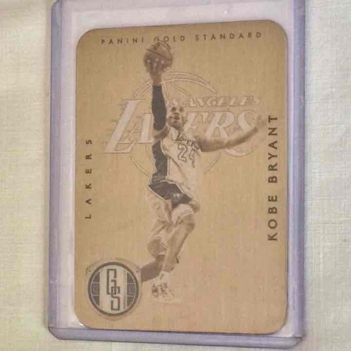Kobe Bryant *SUPER RARE* Metal Card