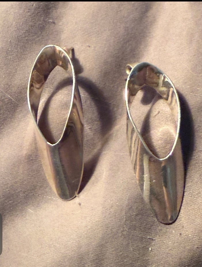 Sterling silver offset oval earrings