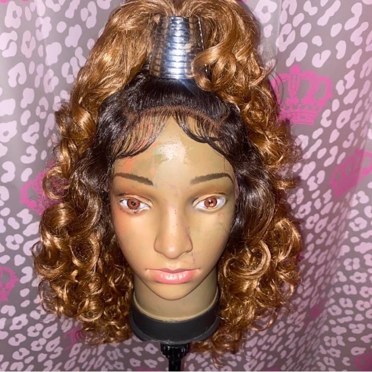 Circle part lace wig