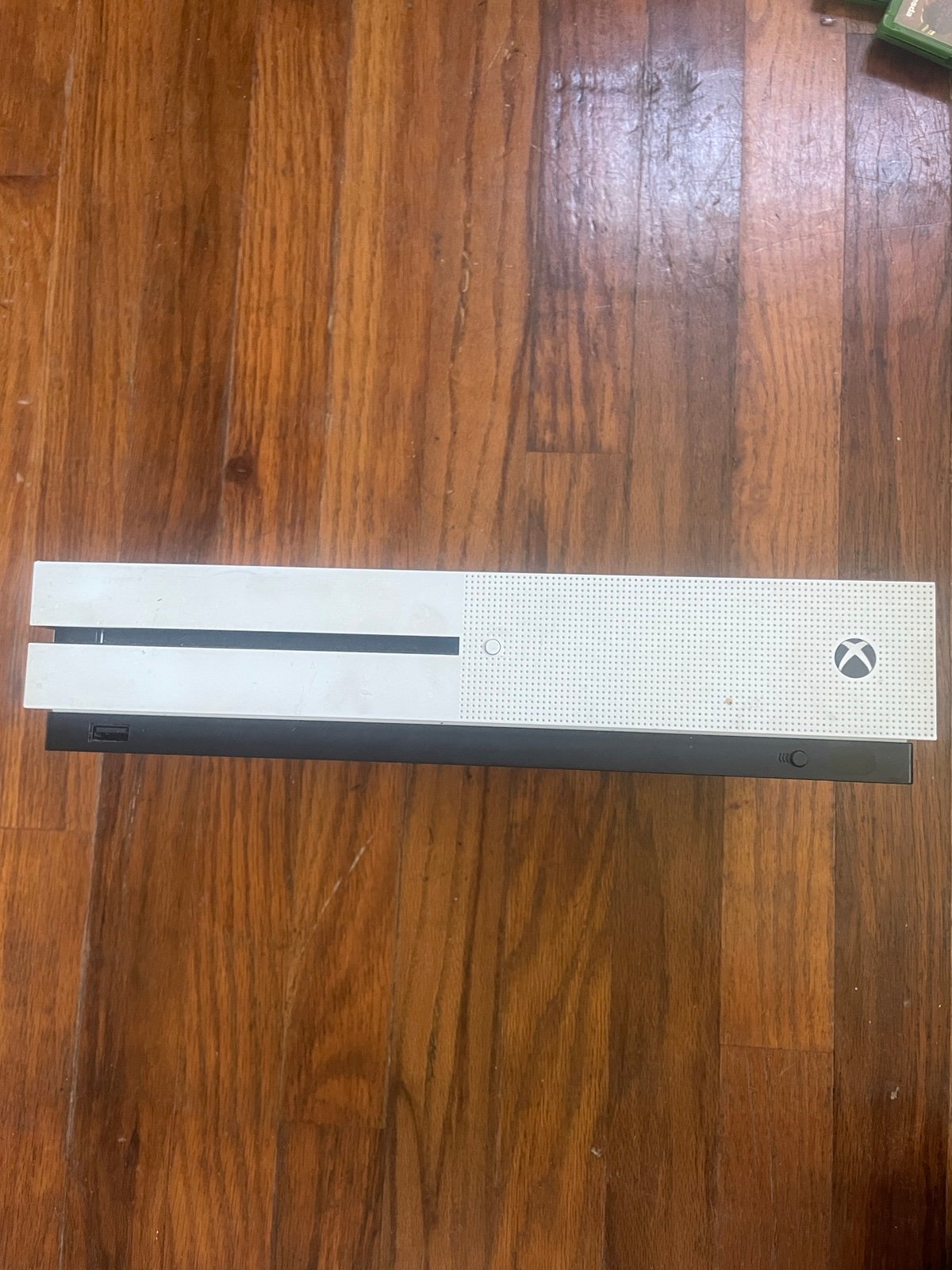 Xbox One S + Controller and 12+ games