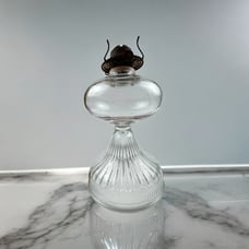 Antique Ribbed Glass Smooth Bowl Pedestal Oil/Kerosene Lamp w Eagle Burner