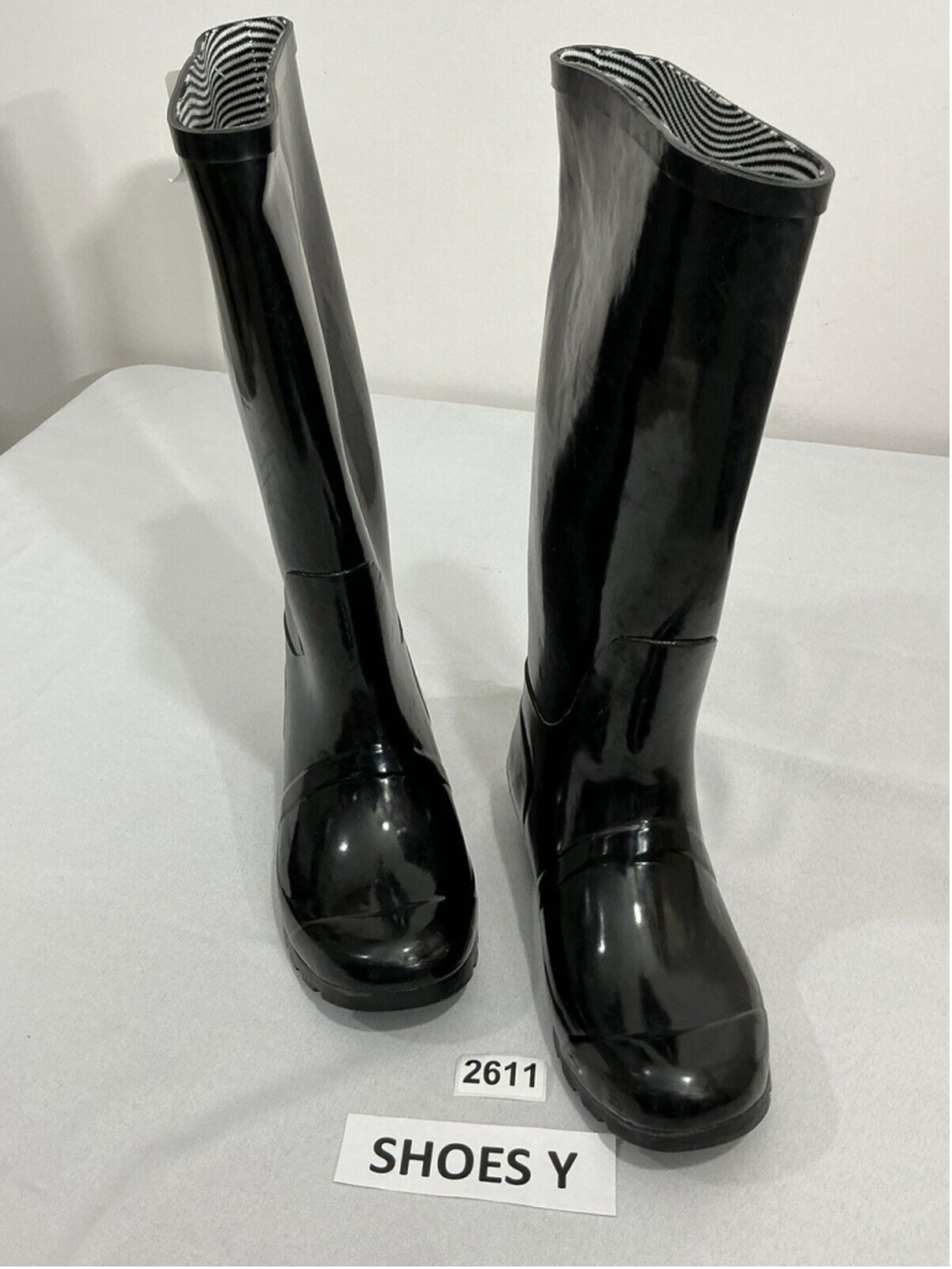 Womans Target Black Size 7 Tall Rubber Rain Boots NWT