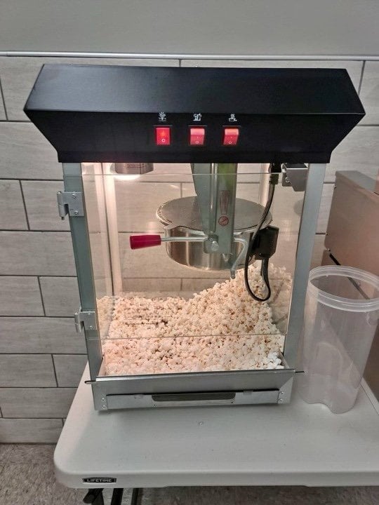 8 oz. Black Popcorn Machine / Popper - 120V **Brand New**