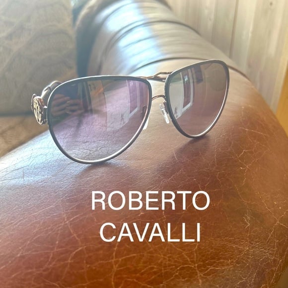 Roberto Cavalli Gorgona Light Bronze/Brown Sunglasses RC1067