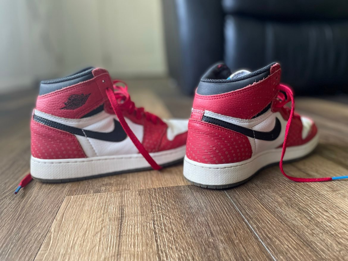 Nike Air Jordan 1 Retro High GS Spider-Man Origin Story