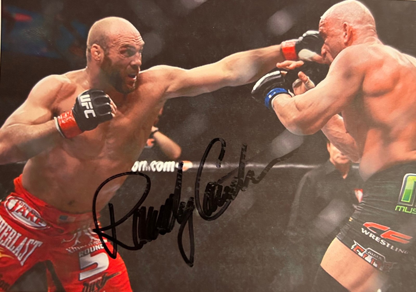 RANDY COUTURE AUTOGRAPHED PHOTO!!! - MIXED MARTIAL ARTS LEGEND!!!