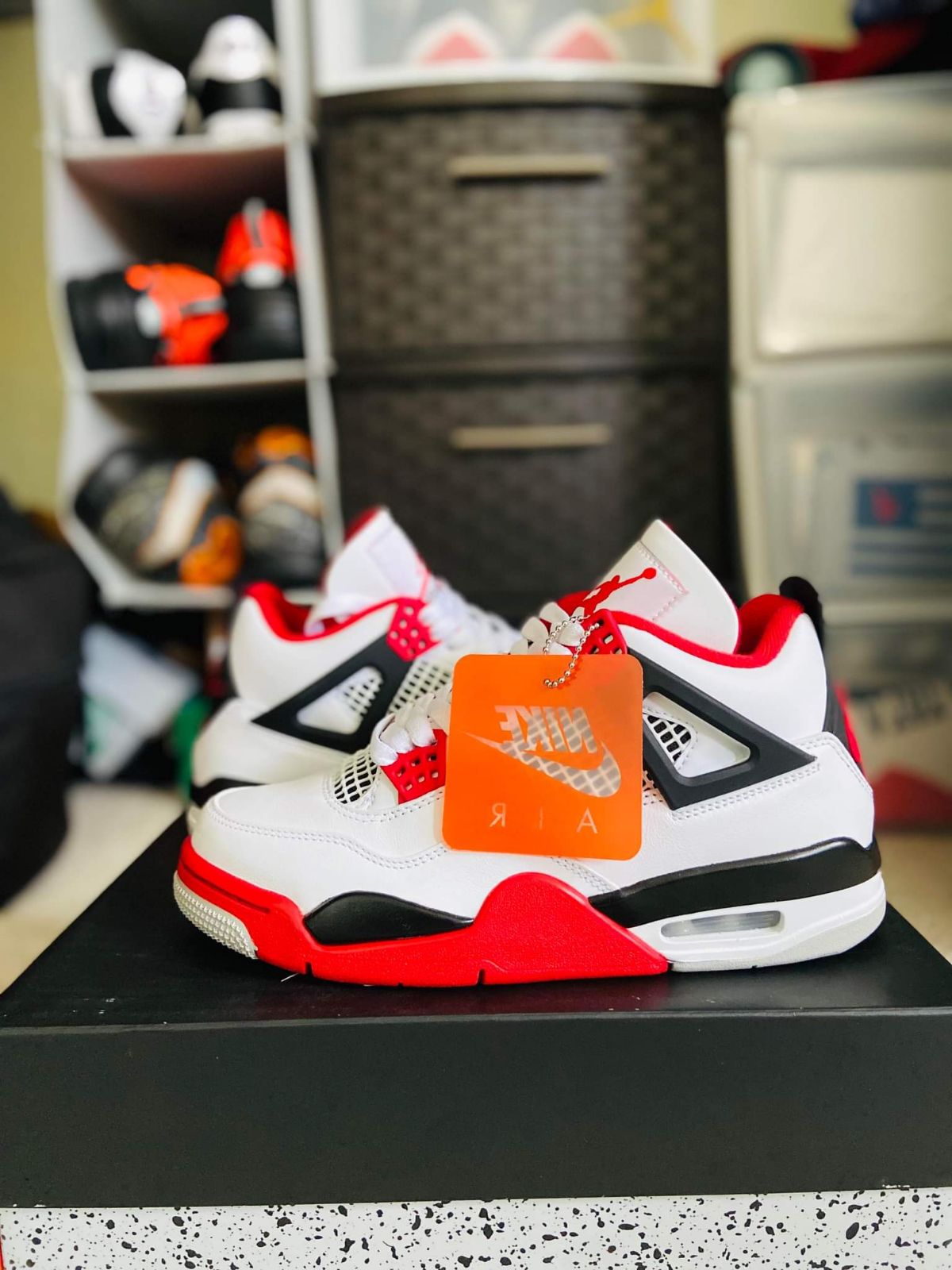 Nike Jordan 4 Retro Shoes