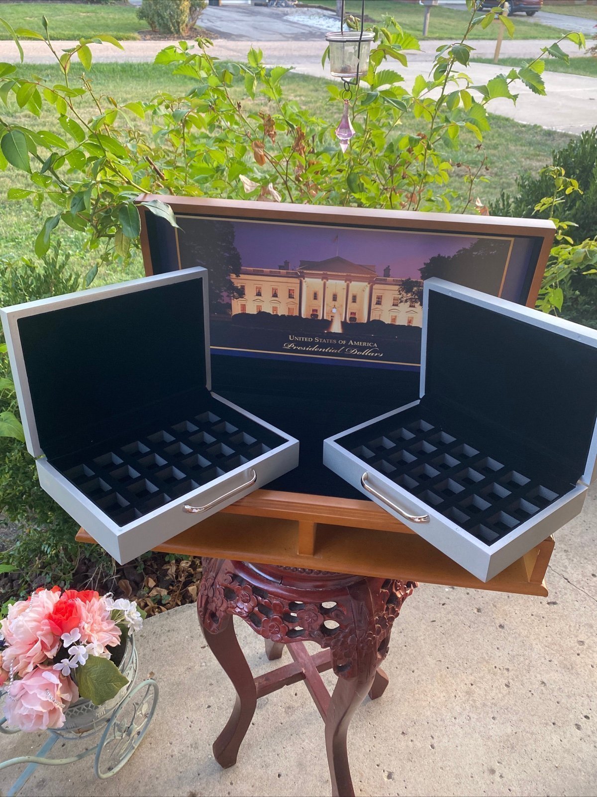 United States of America Gold Presidential Dollars display / storage box