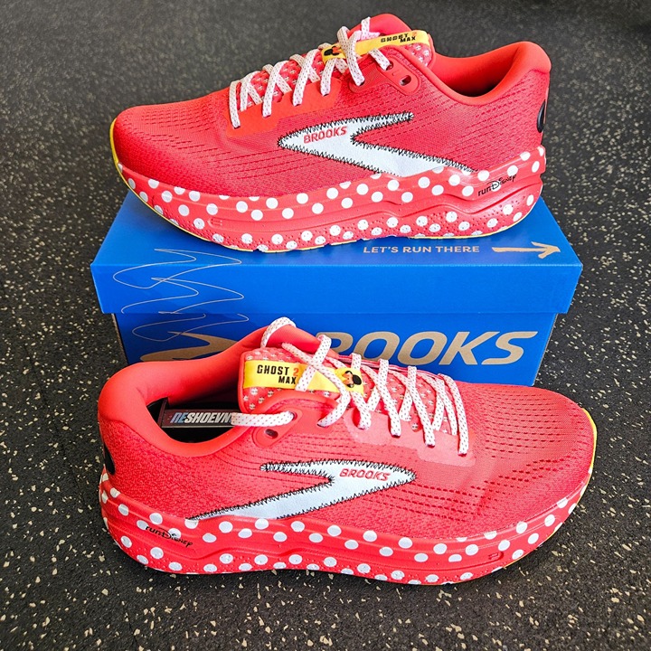 2025 Run Disney Brooks Ghost Max Minnie Mouse Red Polka Dot Shoes Mens US 10