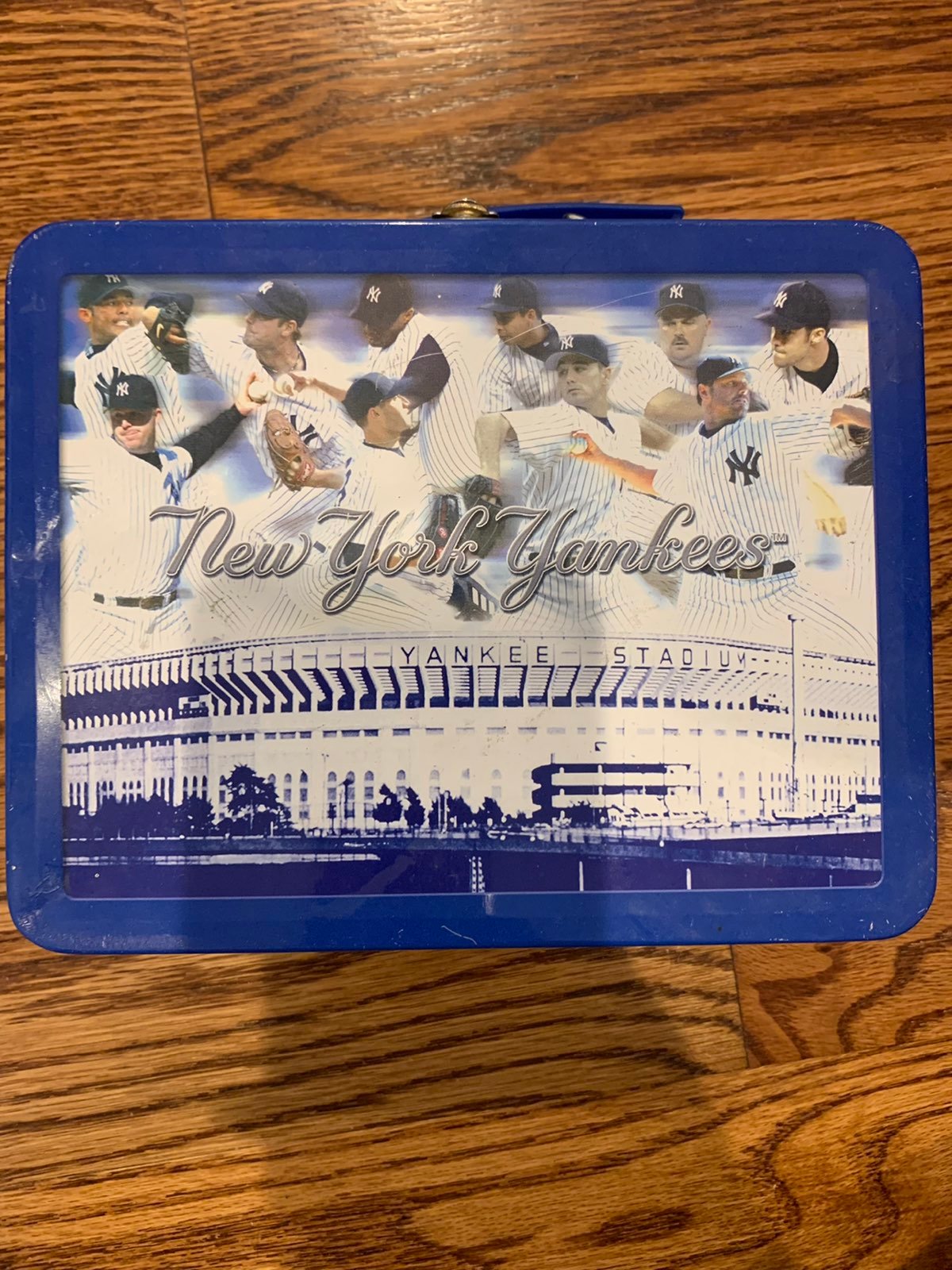 New York Yankees Baseball Tin Lunchbox