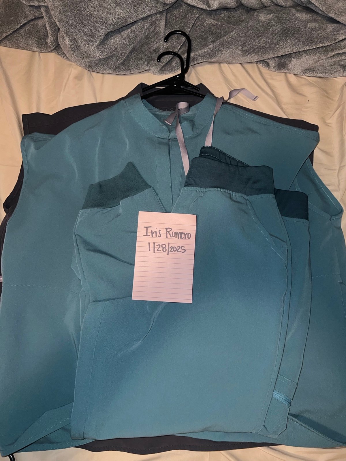 XL Figs Scrubs Hydrogreen