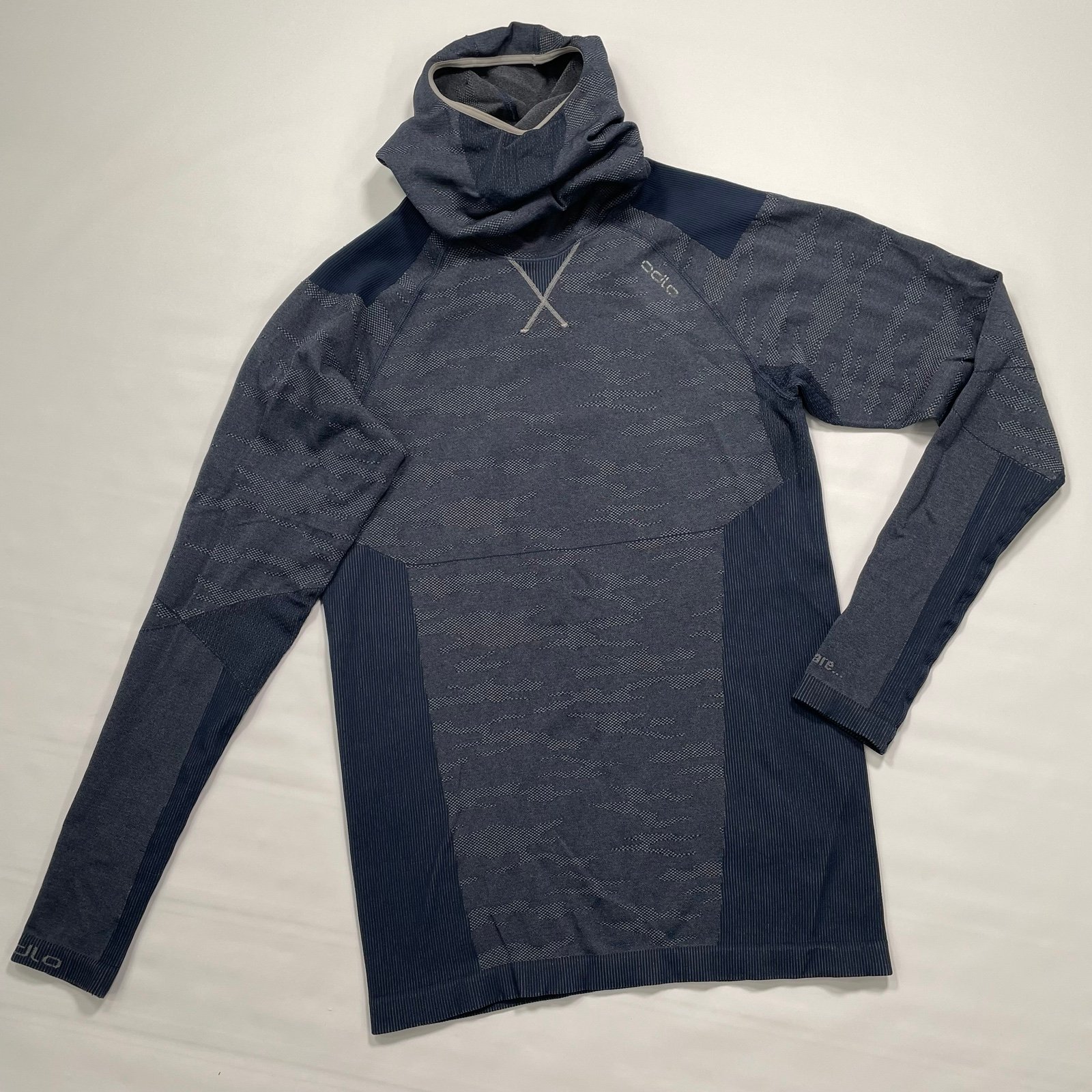 Odlo Performance Blackcomb Base Layer Hooded Top with Face Mask - Men's L