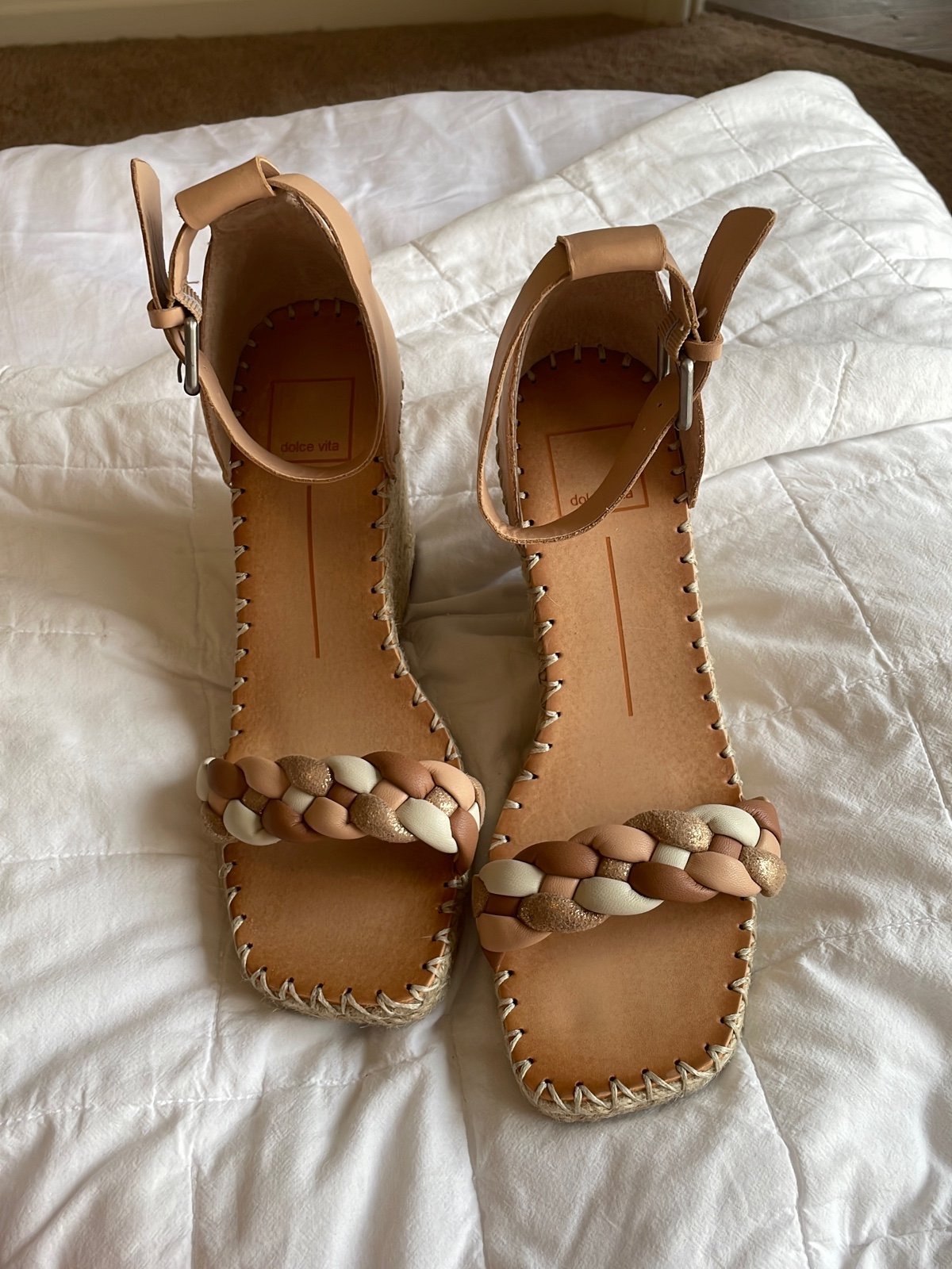 Dolce Vita Nilton heel sandals wedge