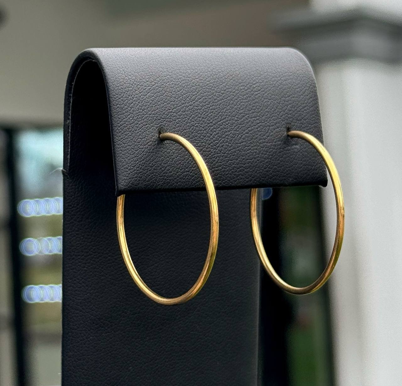 14k yellow gold round hoop earrings
