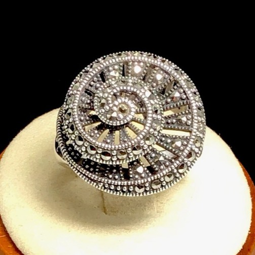 Sterling Silver Marcasite Ring Vintage 9.2 Grams Size 8.75