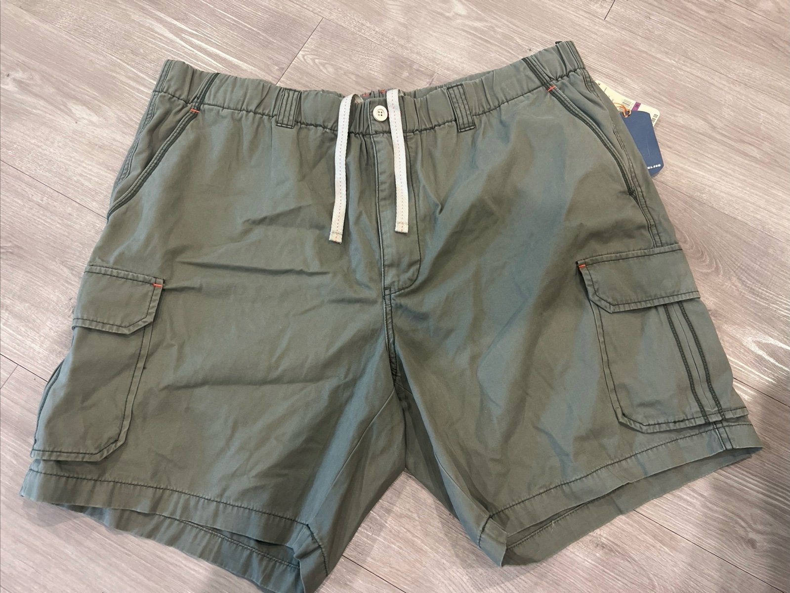 Tommy Bahama Survivalist Moss Cargo Drawstring Shorts Men’s Size 2XB