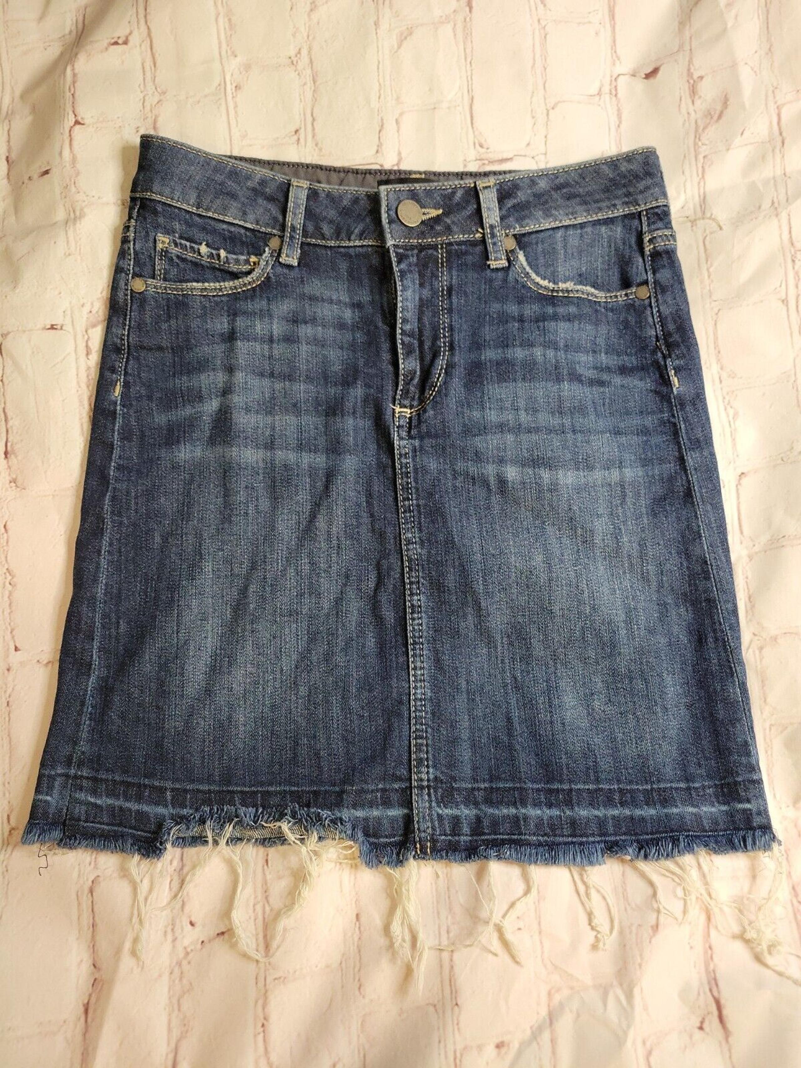 Women's PAIGE Blue Eliana Raw Edge 17" Denim Mini Style Skirt Size 25 Waist 27"