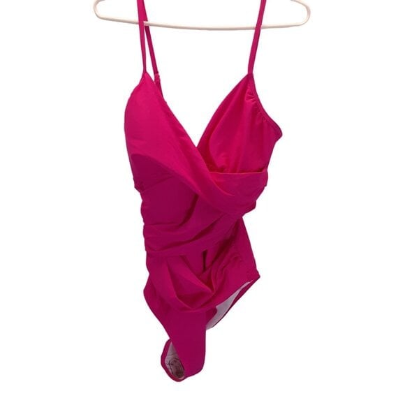 NWT Hilor Swimsuit Womens Size 12 Pink Removable Pads Adjustable Strap 2638-543
