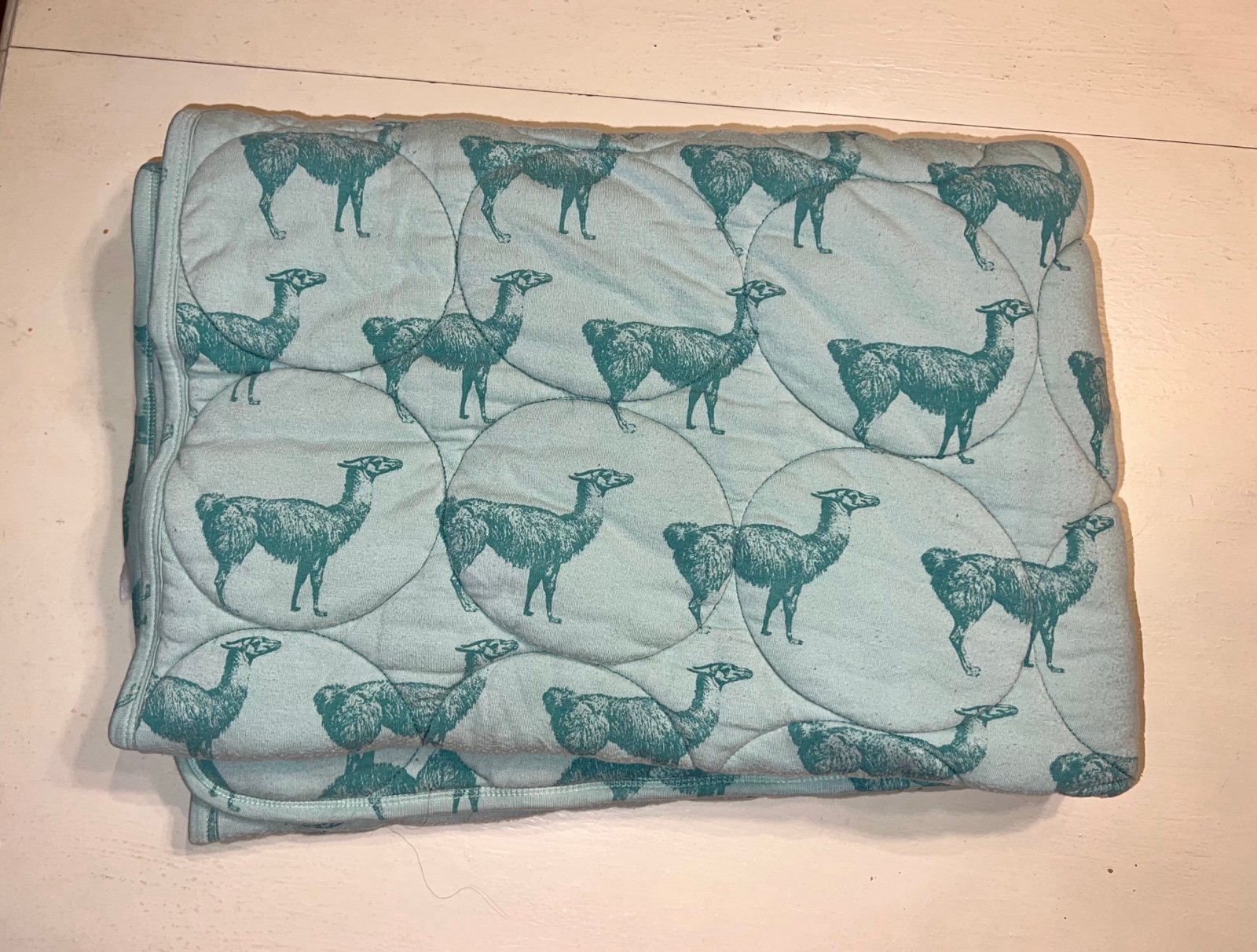 Kate Quinn Llama Circle Quilt