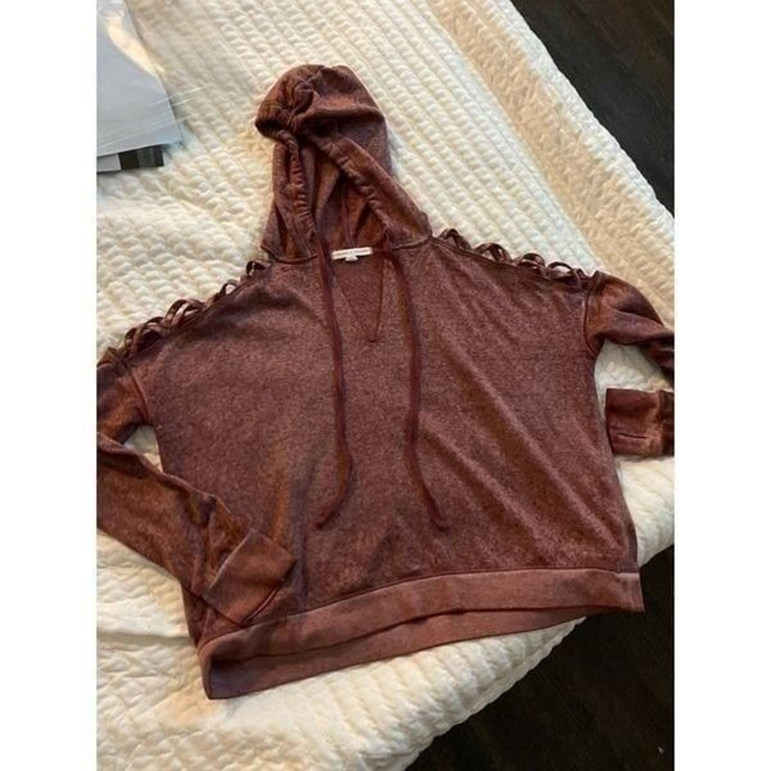Threads 4 thought hoodie sz Small