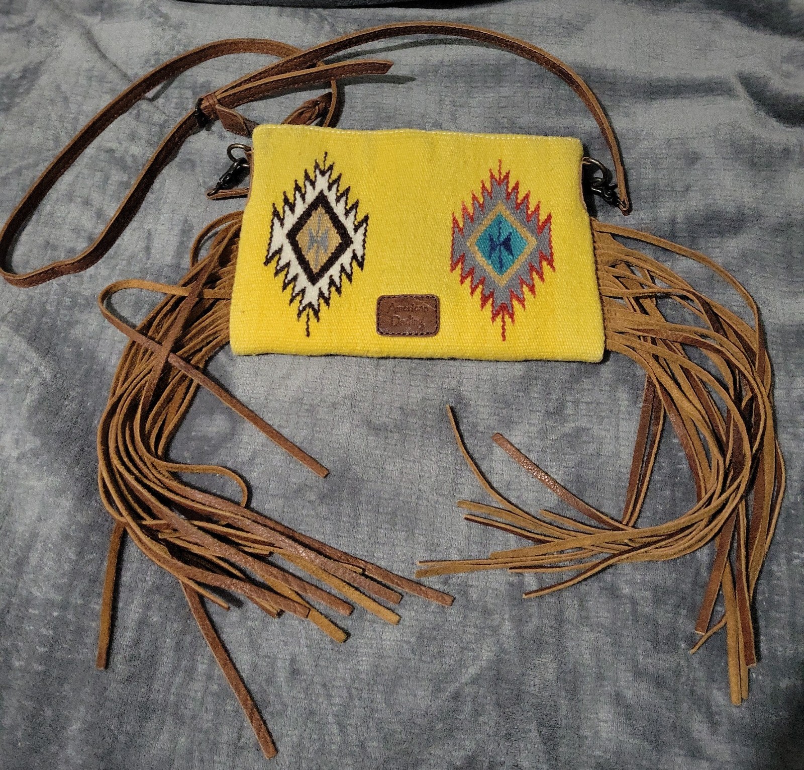 purse/crossover purse/hand bag