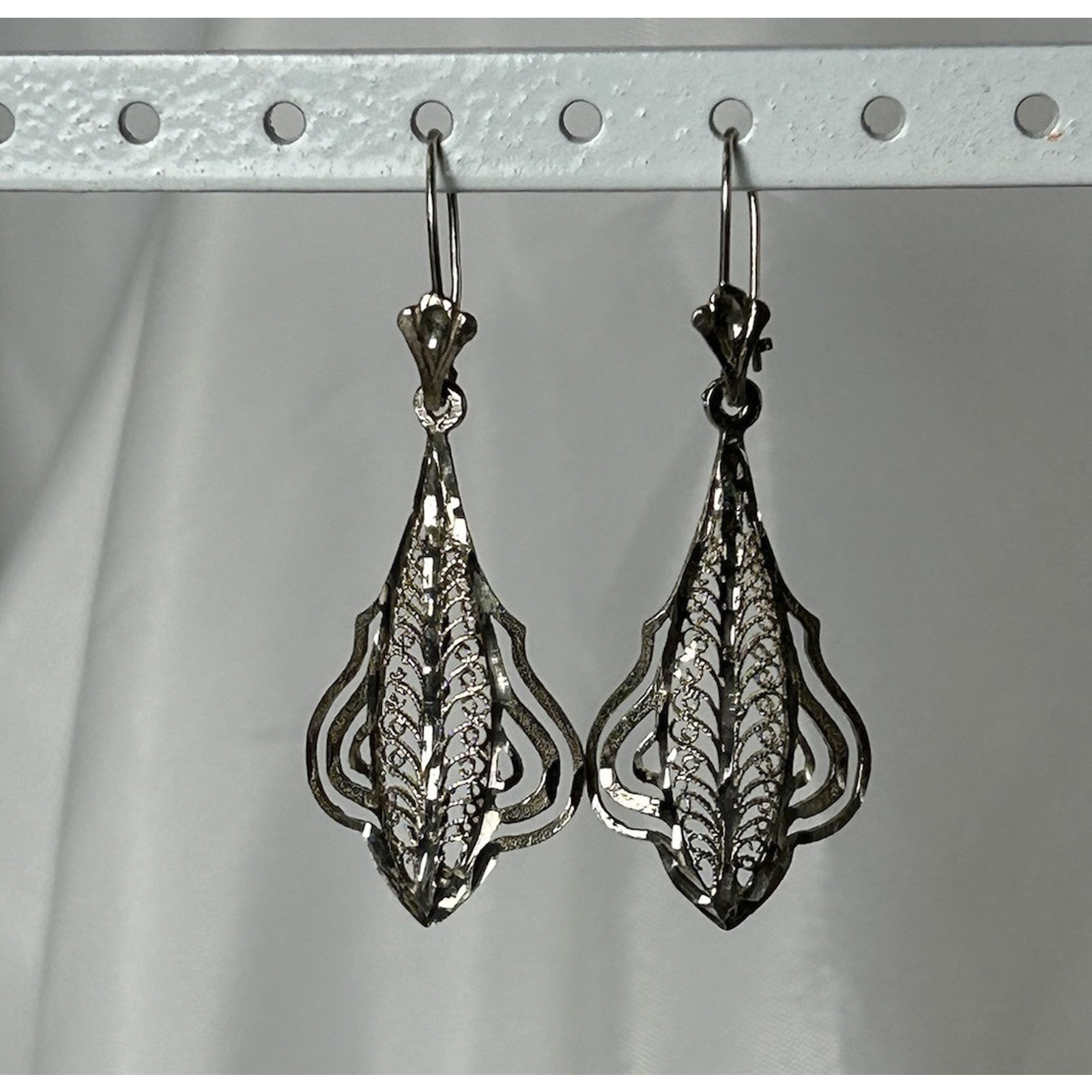 Vintage Ornate Sterling Silver Filigree Dangle Earrings.