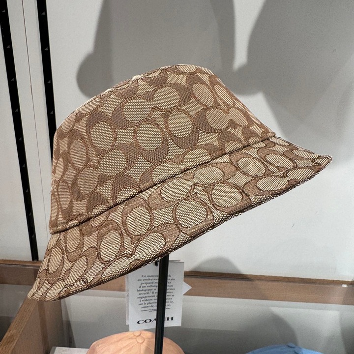 COACH Signature Jacquard Bucket Hat CH401