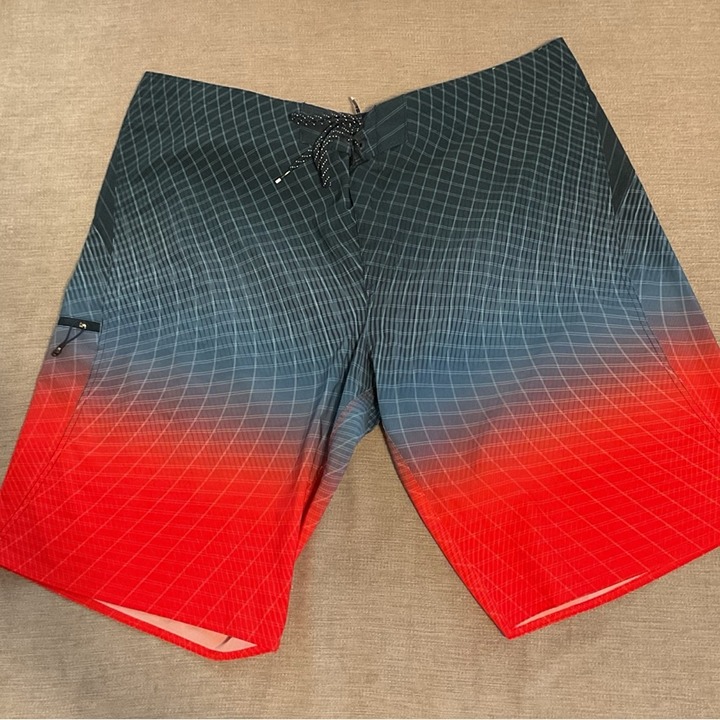 Billabong Recycler Freestyle Pro Shorts EUC Size 40