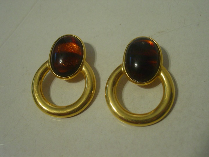 Ben-Anum Door Knocker Style Clip Earrings