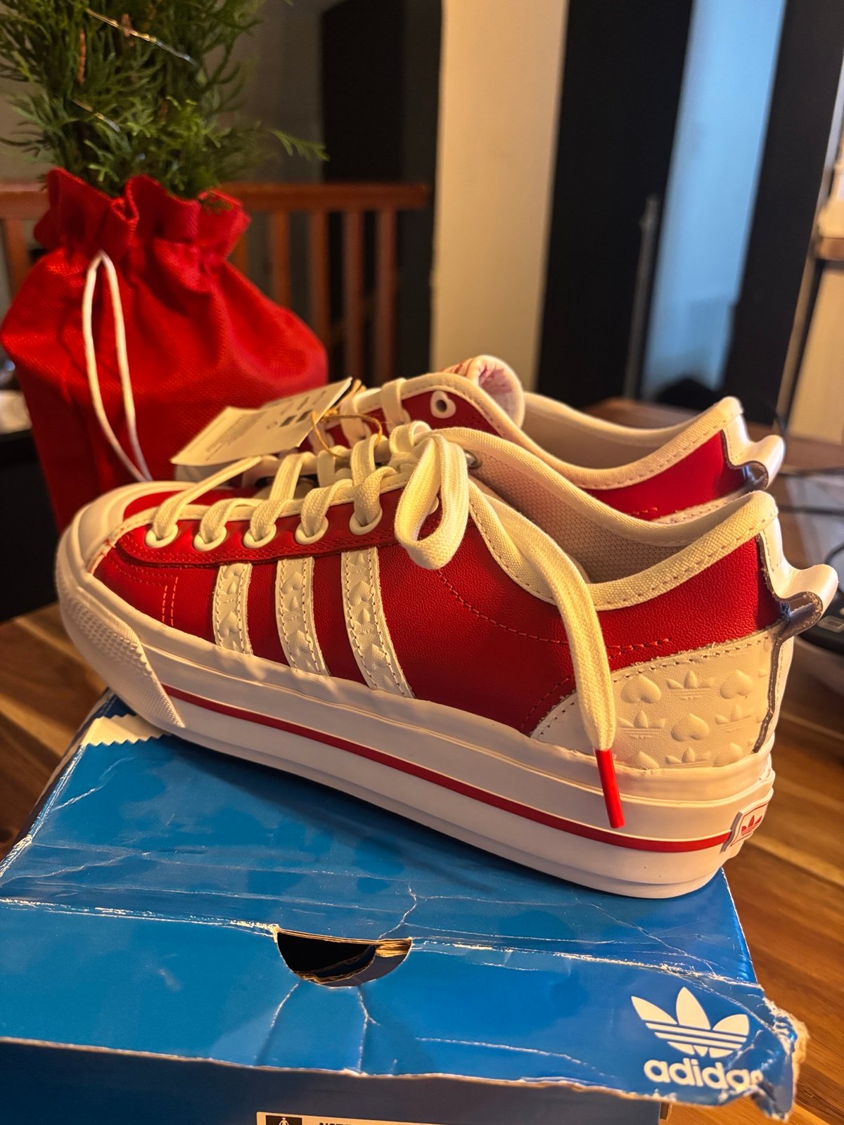 Adidas Nizza RF Platform W-Size 8-BNIB Style: FZ1841