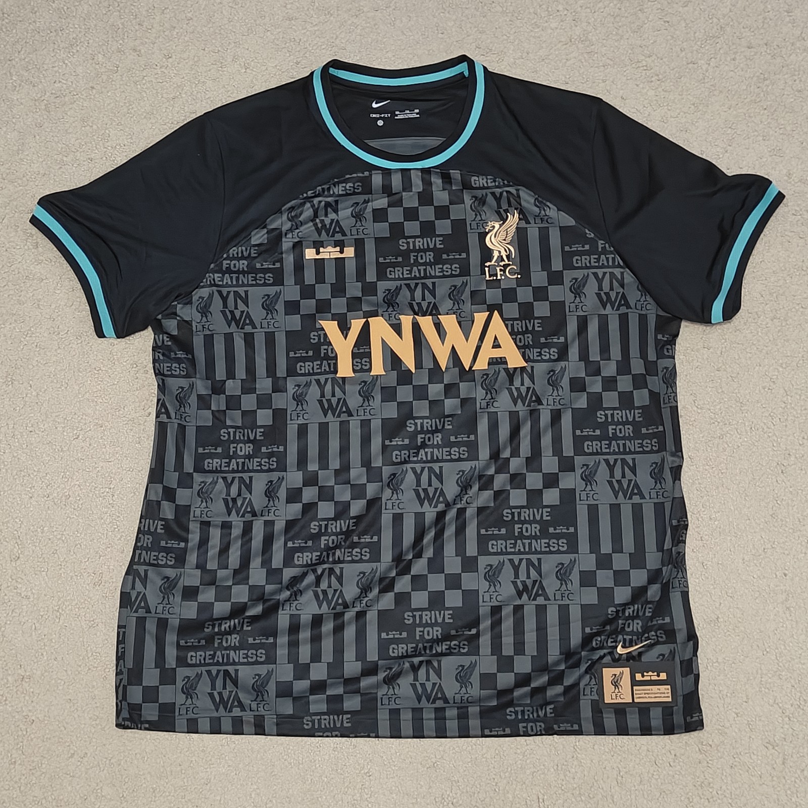 Nike LeBron x Liverpool FC Stadium Soccer Jersey Tee FZ3199-011 Men's Size XXL