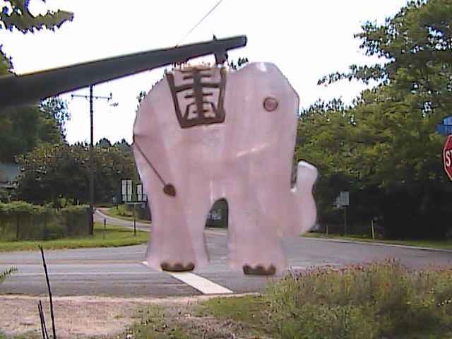 VTG 14k YG Pink Quartz Elephant Pendant