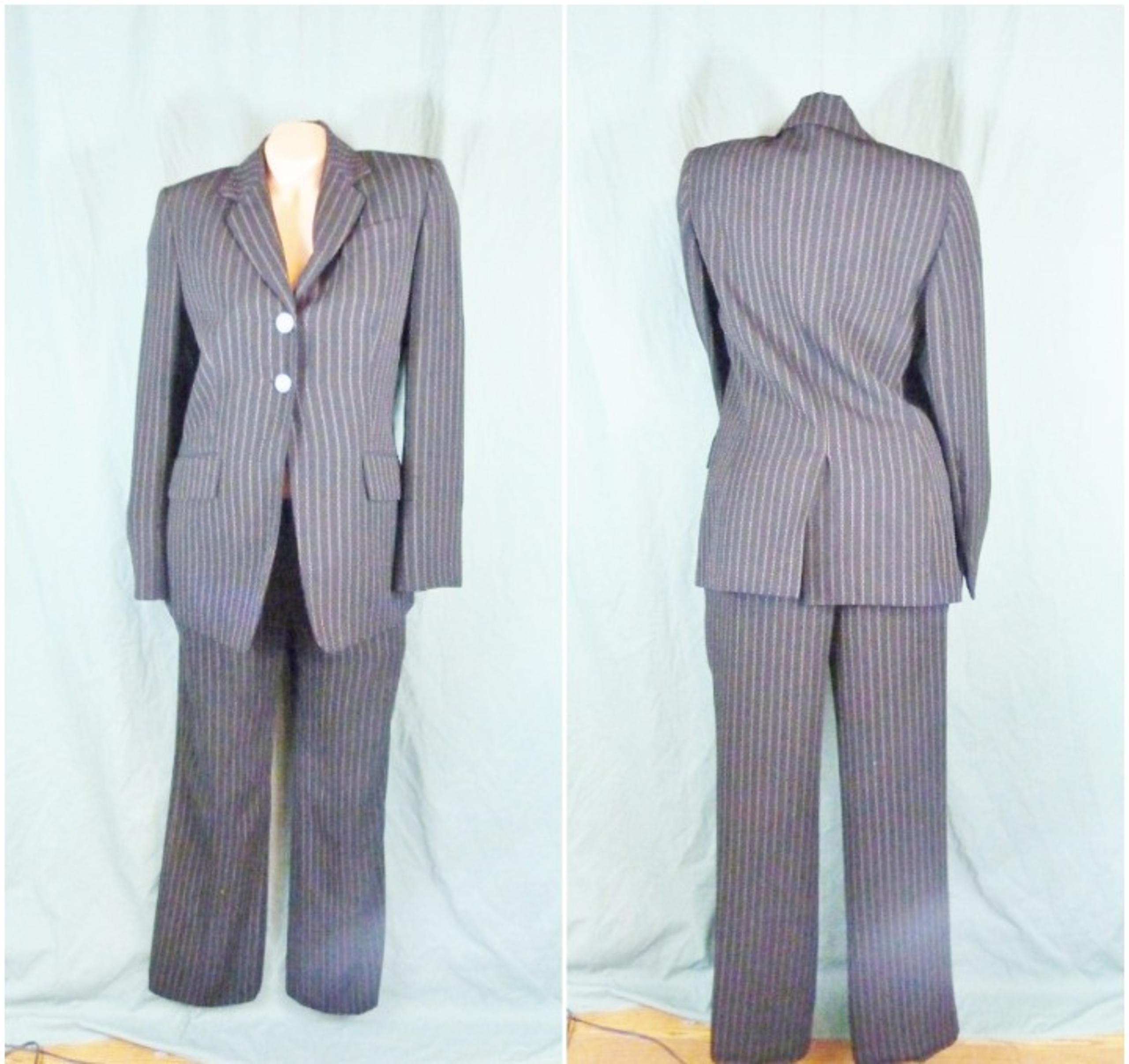 Travis Ayers 2 Piece Pant Suit Size 6