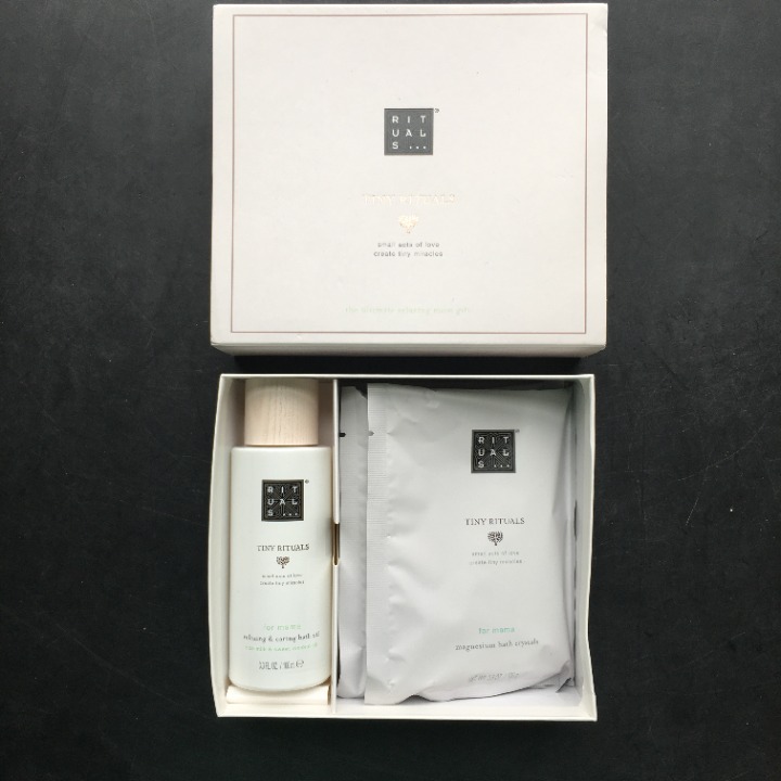 Rituals Tiny Rituals Relaxing & Caring Bath Oil Skincare For Mom Gift Box NEW