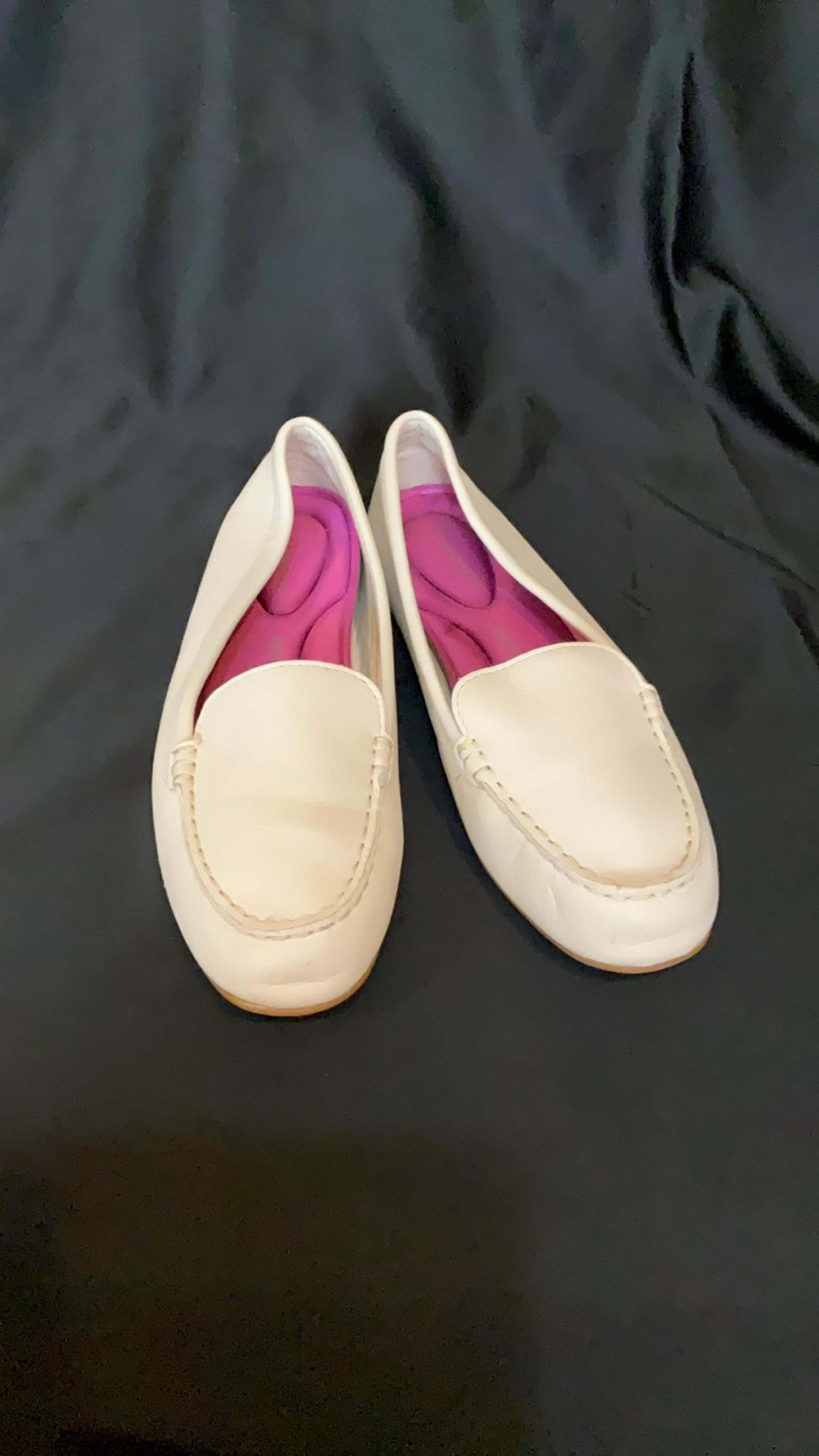 Rockport Women's Cream Leather Loafers