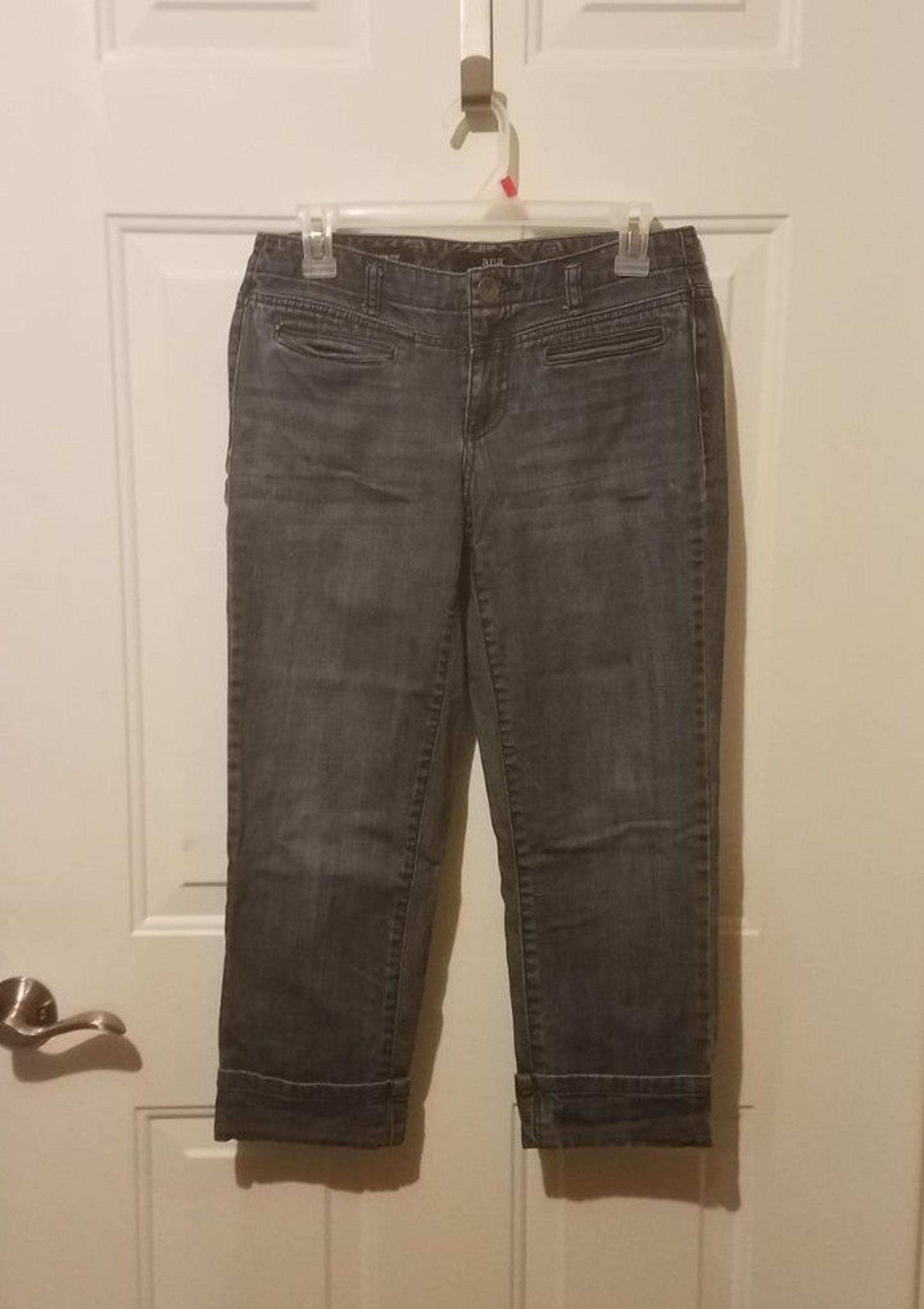 A.n.a size 4 cropped Jeans