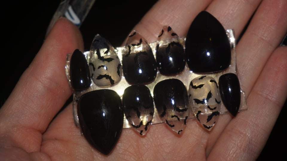 Bat Press on Nails