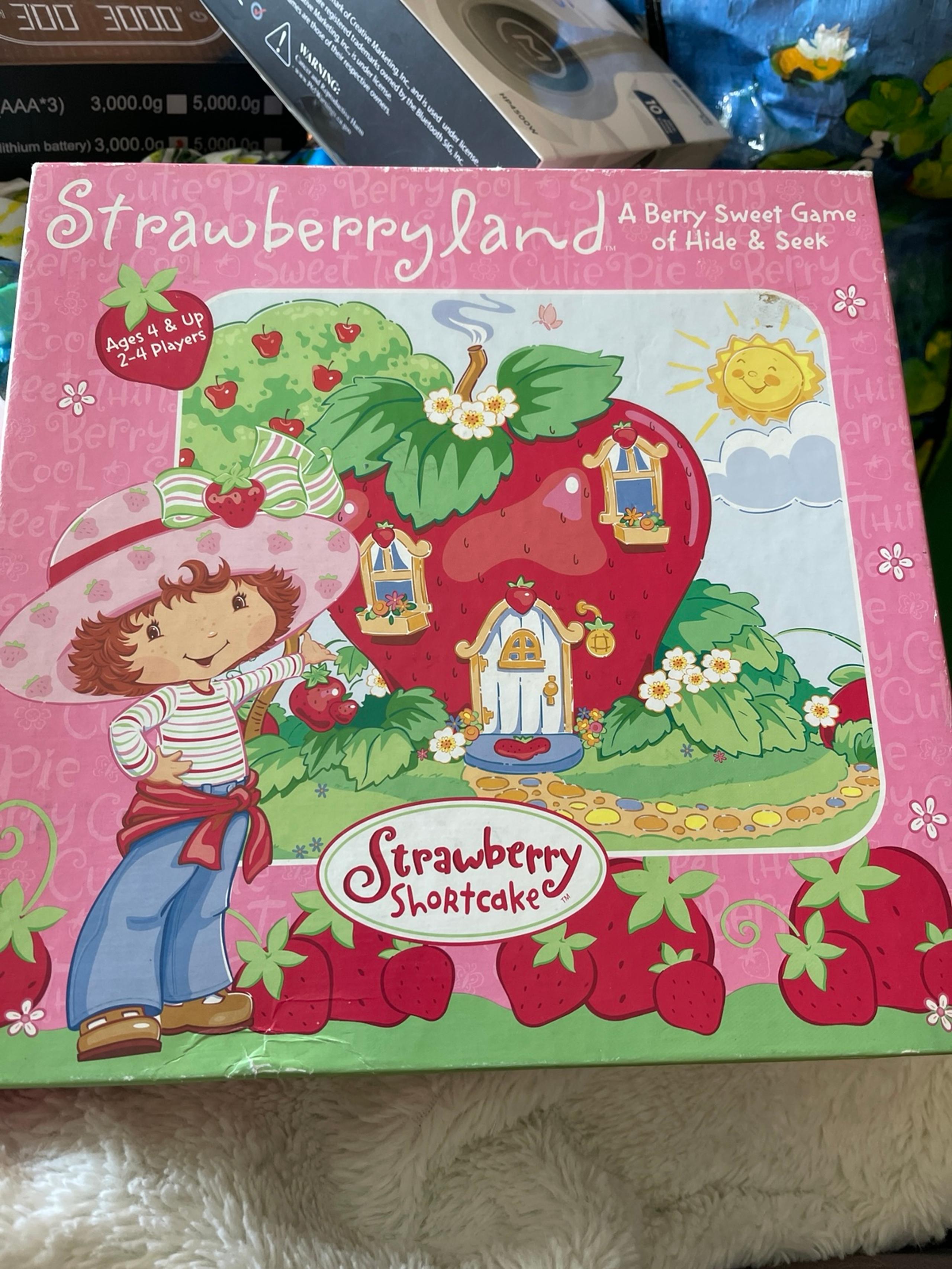Strawberry Shortcake Strawberryland A Berry Sweet Game complete Roseart 2003