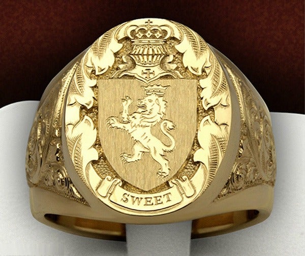 Men's Crown Lion Badge Shield Ring sz 9