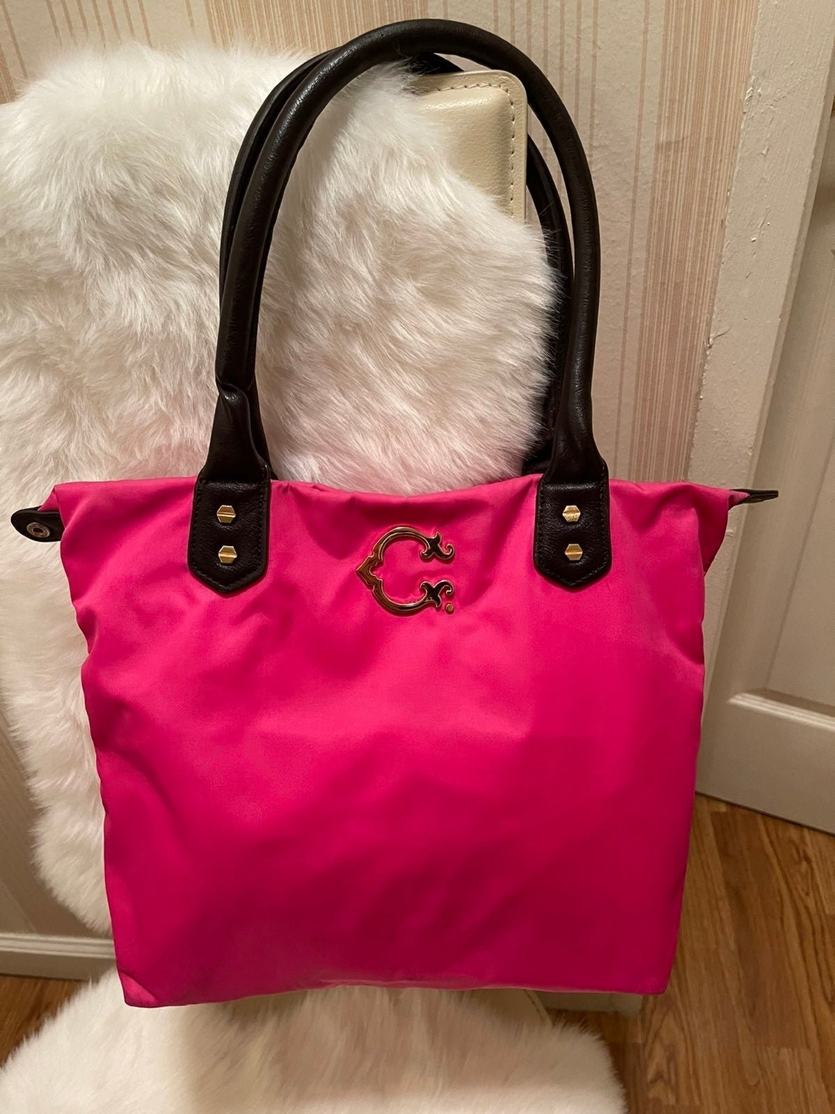 C.Wonder signature shoulder bag leather
