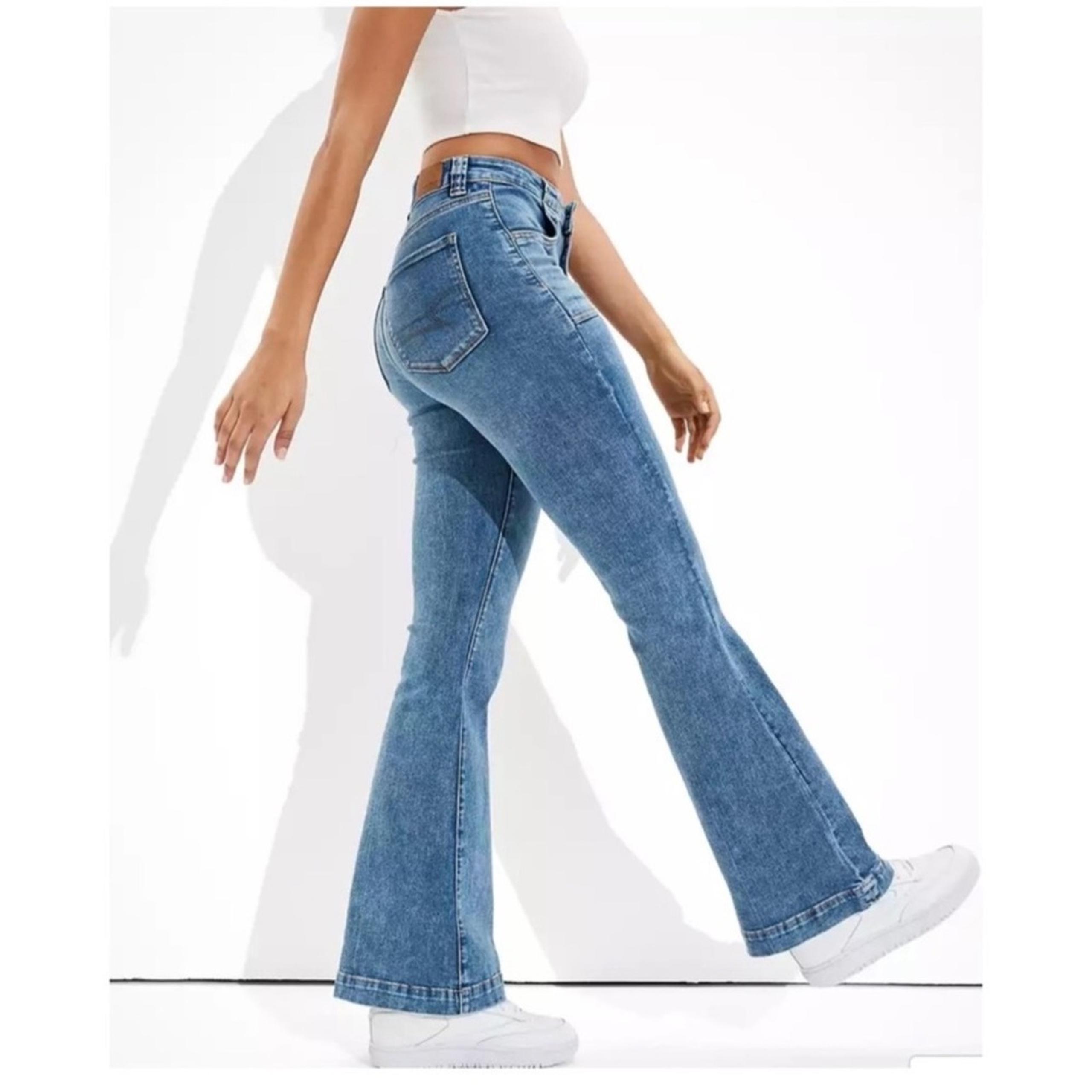 American Eagle Women’s Sz 4Super High Rise Flare Jeans Stretch Denim